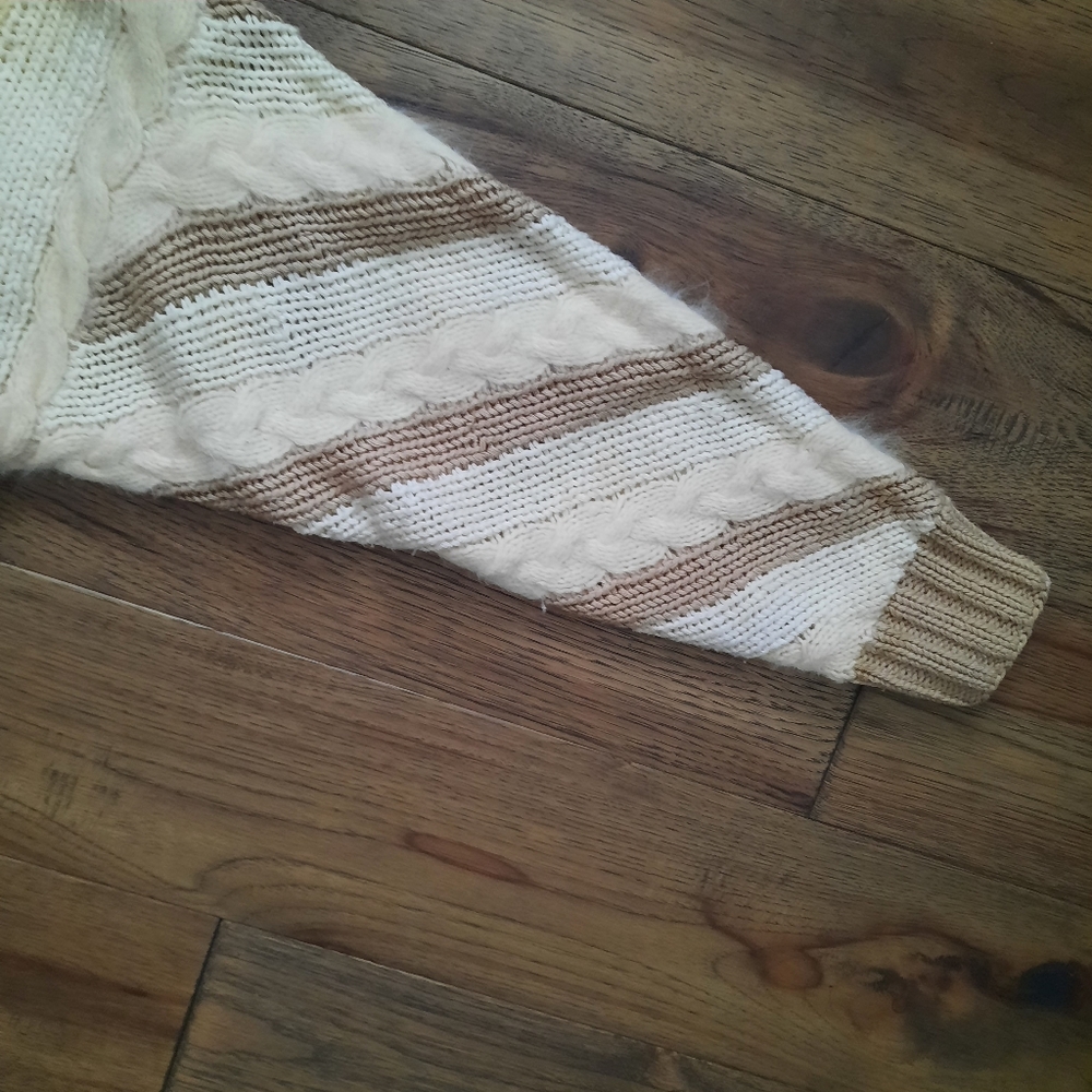 Vintage Angora Blend Chunky Cable Knit Sweater - Picture 4 of 14